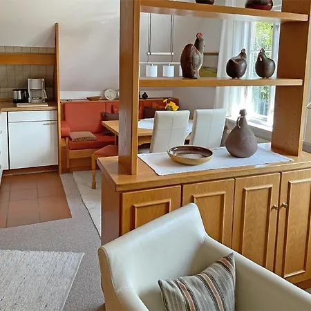 Apartment Reetdachhus An De Diek Böhl