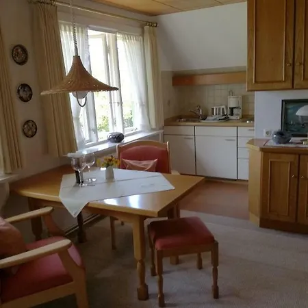 Apartment Reetdachhus An De Diek
