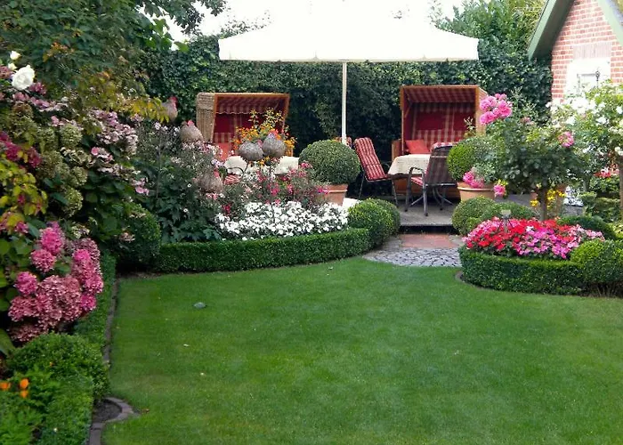 Reetdachhus An De Diek *